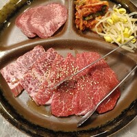 川崎名物 炭火焼肉 食道園 - 