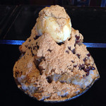 甘味処 柴ふく - 黒柴金時(アイスクリントッピング)