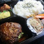 まるう - 神戸牛使用のハンバーグ弁当1030円