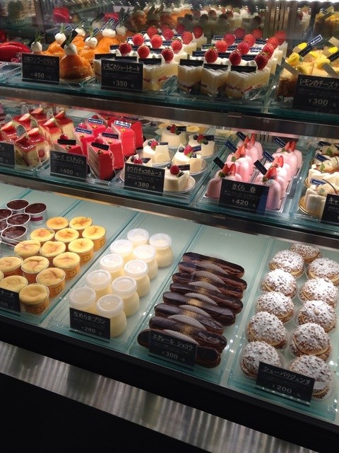 セルフィーユ 豊川本店 Cerfeuil 稲荷口 洋菓子 その他 食べログ セルフィーユ 豊川本店 Cerfeuil 稲荷口 洋菓子 その他 食べログ