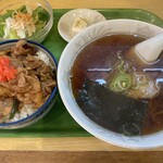 萬来 - 料理写真:Ｂセット