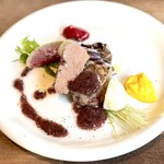 catoe - 豚ヒレグリルのトリュフベリーソース