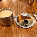 チーズケーキと彩りカレー Luna piena - 