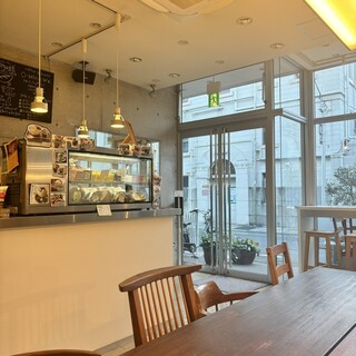 オーバッシュカフェ_2