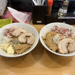 煮干らーめん 川むら - まぜそば200g(左)とむらそば(右)