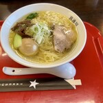 竹末道の駅本陣 - 丸鶏塩ラーメン900円
味玉150円