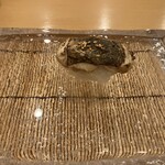 金澤 鮨 洋次郎 - 穴子です！塩で食べるのですが、タレで食べる時以上に穴子の旨味を楽しめました！
