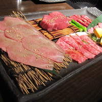 天空焼肉 星遊山 - 一人１万２５００円のコース