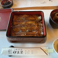 鰻割烹 伊豆栄 本店 - 