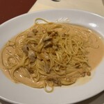 ラ・ベットラ・ダ・オチアイ - 新鮮なウニのクリームスパゲティ大盛プラス800円