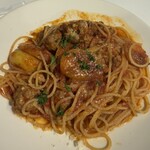 イタリアンダイニング CAFE bird - サルシッチャイタリアンポテトのトマトソースパスタ