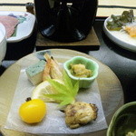 加賀観光ホテル - 宴会らしい小鉢の多さ、されどどれも外れなし、むしろハイグレードでしたょ