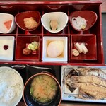 日本料理 初海 - 