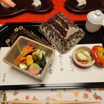 西村屋　本館 - 