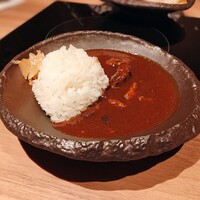 肉会席 ゆかわ - 食事　石川県ブランド米ひゃくまん穀　ビーフカレー　福神漬け