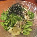 京都山科 焼鳥 かなざわ - わさび菜・玉ねぎ・蒸し鶏のわさびドレッシング和え