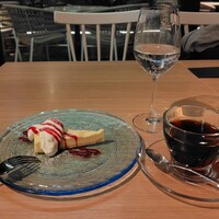 Pecorino Market&Restaurant - 