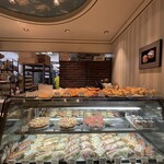 ブランジュリー パリの空の下 - 