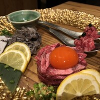 北新地 焼肉 菊地 - 刺し盛り合わせ