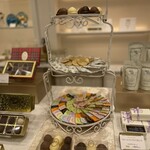 Madame Delluc ヒルトンプラザ店 - 