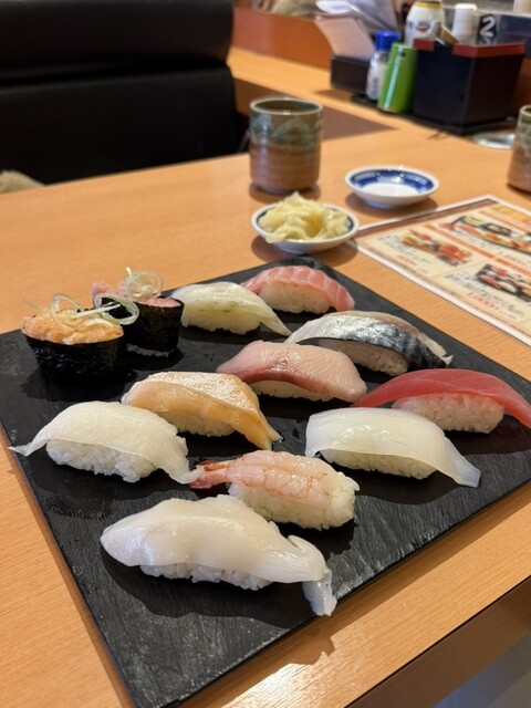 まんじまる Kaiten Maru Kita23Jo Ten - Motomachi/Kaiten sushi (Conveyor