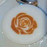 カフェ ディオール バイ アンヌ=ソフィー・ピック - 