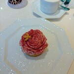 カフェ ディオール バイ アンヌ=ソフィー・ピック - 