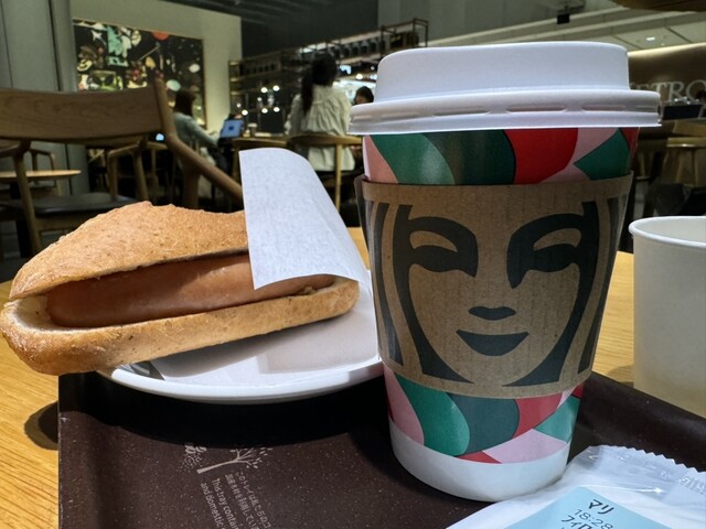 Starbucks Coffee Aaku Hiruzu Ten