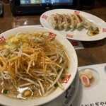 おおぎやラーメン - 料理写真: