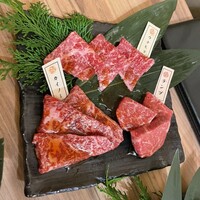 焼肉 しゃぶしゃぶ 石田屋。 北野坂店 - 