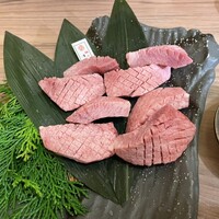 焼肉 しゃぶしゃぶ 石田屋。 北野坂店 - 