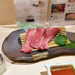 牛刺しと焼肉 仔虎 - 