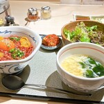 牛刺しと焼肉 仔虎 クリスロード店 - 