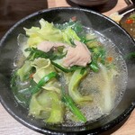 もつ鍋専門店 元祖 もつ鍋 楽天地 - 