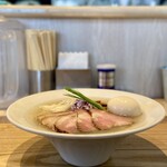 宍道湖しじみ中華蕎麦 琥珀 - 