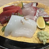 鮨 rindo - 剣先イカ、マグロ、ブリお造りを盛り合わせで