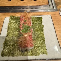 肉亭ふたご iki 新宿店 - 肉の手巻き寿司　