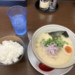 鶏白湯ラーメン 一ノ瀬 - 鶏白湯+サービスライス