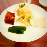 華正樓 新館 - 五種前菜の盛合わせ