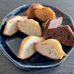 ブルトンヌ - プレーン、フランボワーズ、キャラメルアマンド、ショコラ・ノワゼット 断面