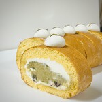 クローバー クローバー - 栗入りほうじ茶ロール（期間限定商品）
