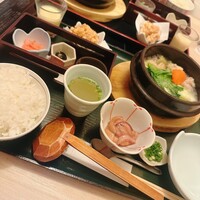 水たき料亭 博多華味鳥 ヒルトンプラザウエスト店 - 