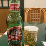 百香亭 - 青島ビール(税込495円)