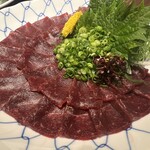 魚料理専門 魚魚一 - くじら刺身