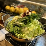 鴨志田酒店 - もつ鍋2人前