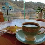 カフェこんぴら - ホットコーヒーと和菓子と景色