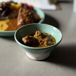 スパイスカレー モクロミ - 