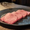 黒毛和牛焼肉 白か黒