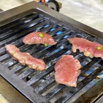 ホルモン焼き ちどり - 