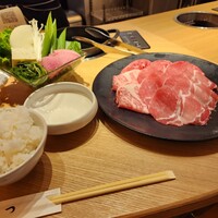 すき焼 しゃぶしゃぶつかだ KITTE大阪店 -  すき焼 しゃぶしゃぶつかだ KITTE大阪店 -